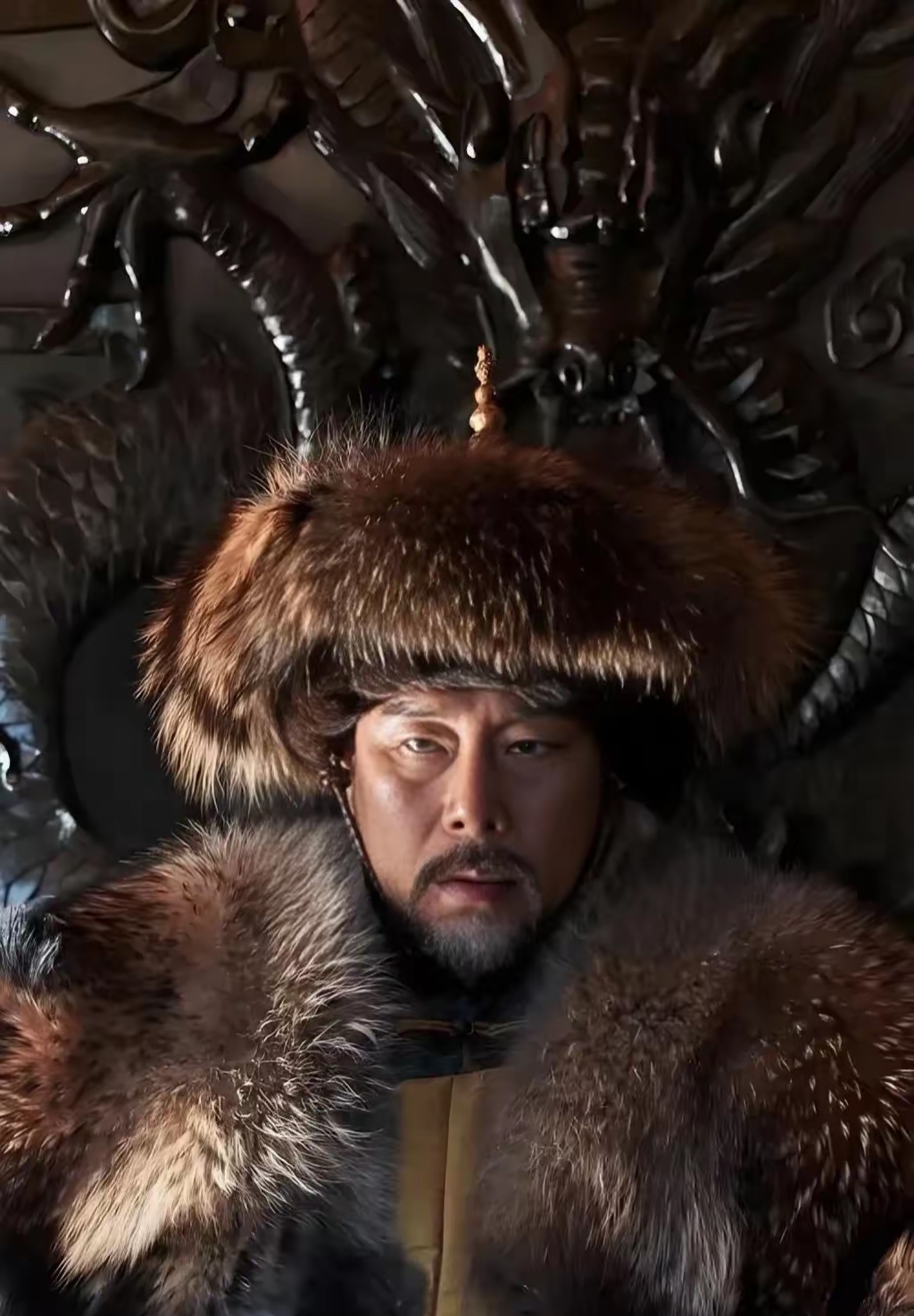 皇太极为了对明朝形成战略上的钳形攻势,察哈尔部的林丹汗成了目标