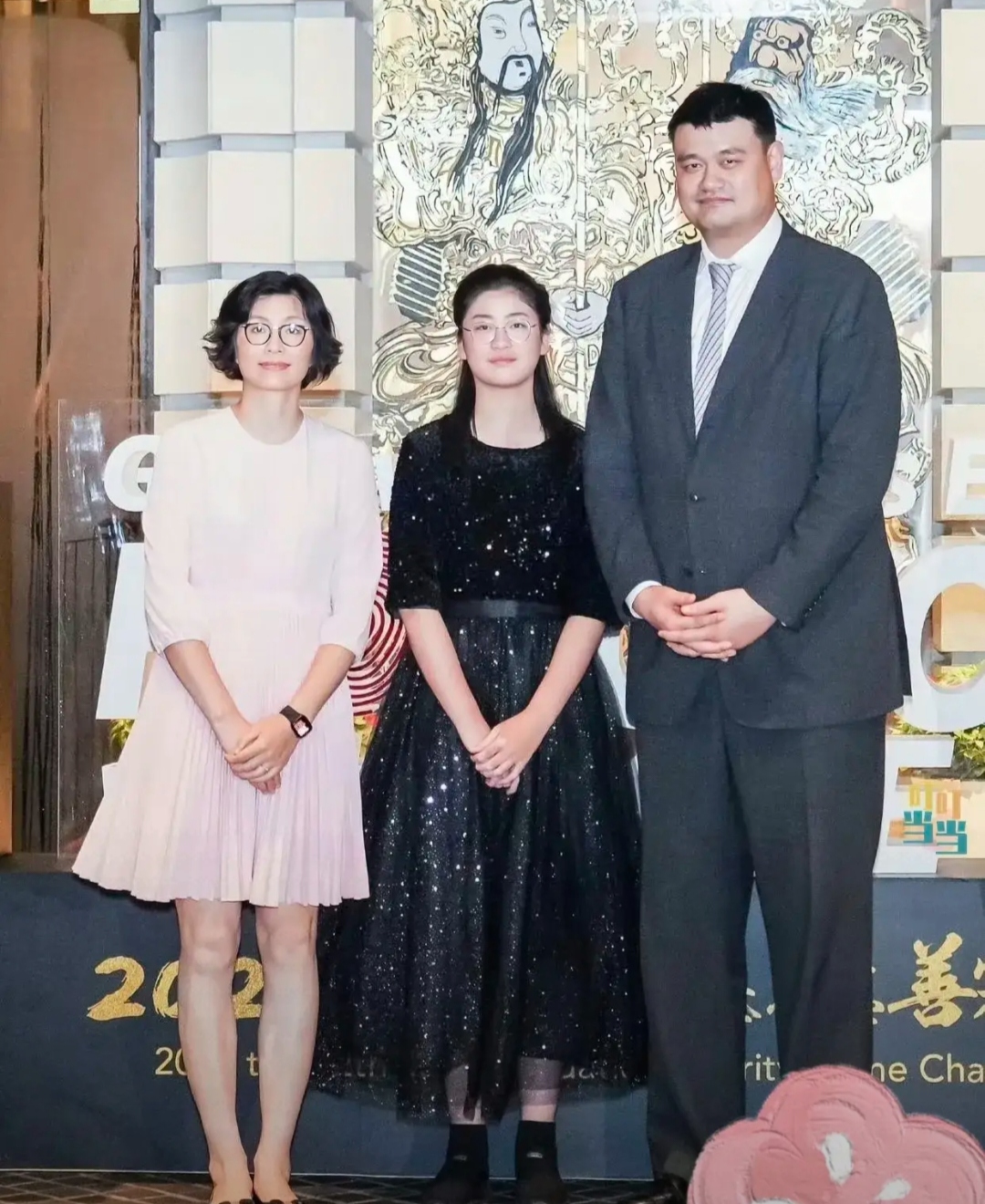 身高188在姚明家里是最低了