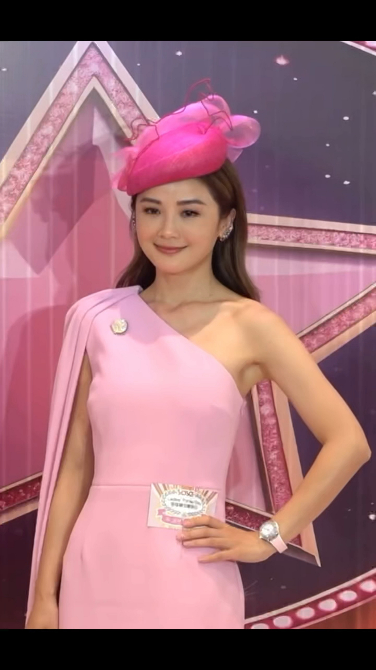 太子基前妻,蔡卓妍 最新线下活动路透,42岁保养的是真好