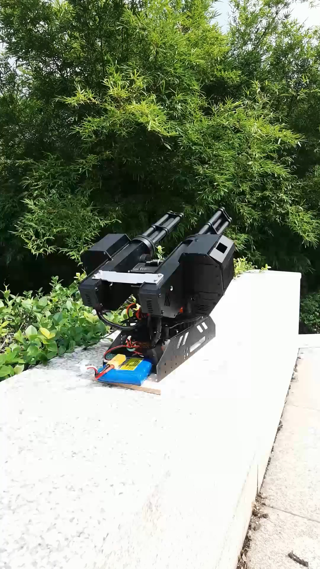 哨戒凝胶水弹机枪