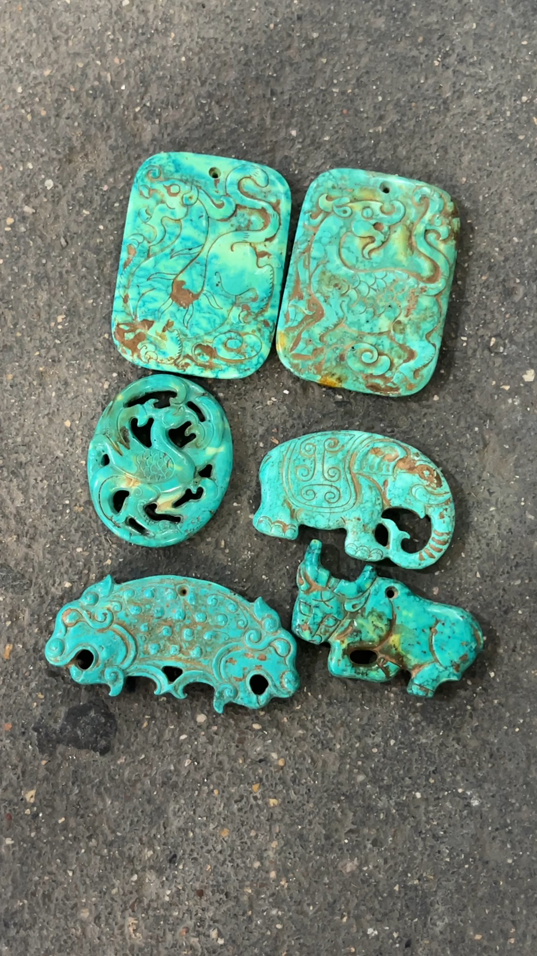 绿松石的牌子和挂件