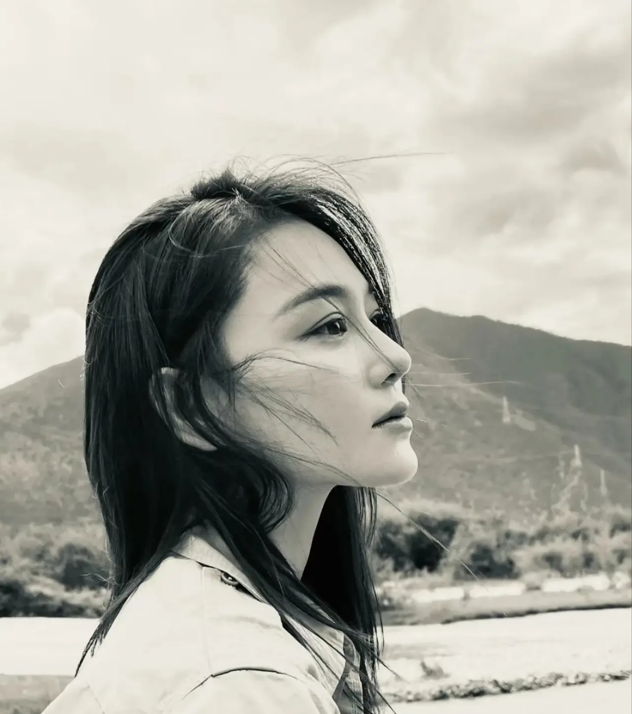 她应该是属于现实中看到你会觉得她是一个超级惊艳的那种大美女类型