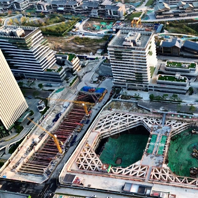 天府商务区西区建设进展,图片来自拾遗