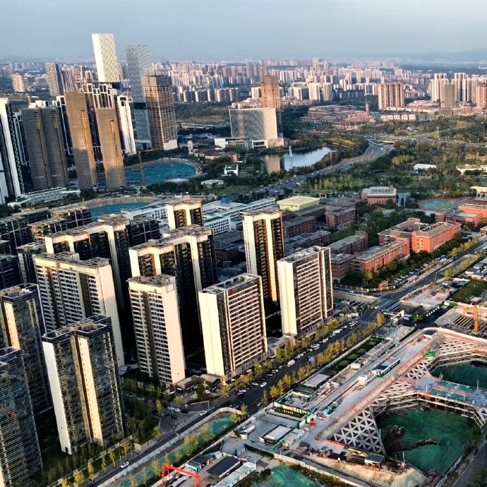 天府商务区西区建设进展,图片来自拾遗