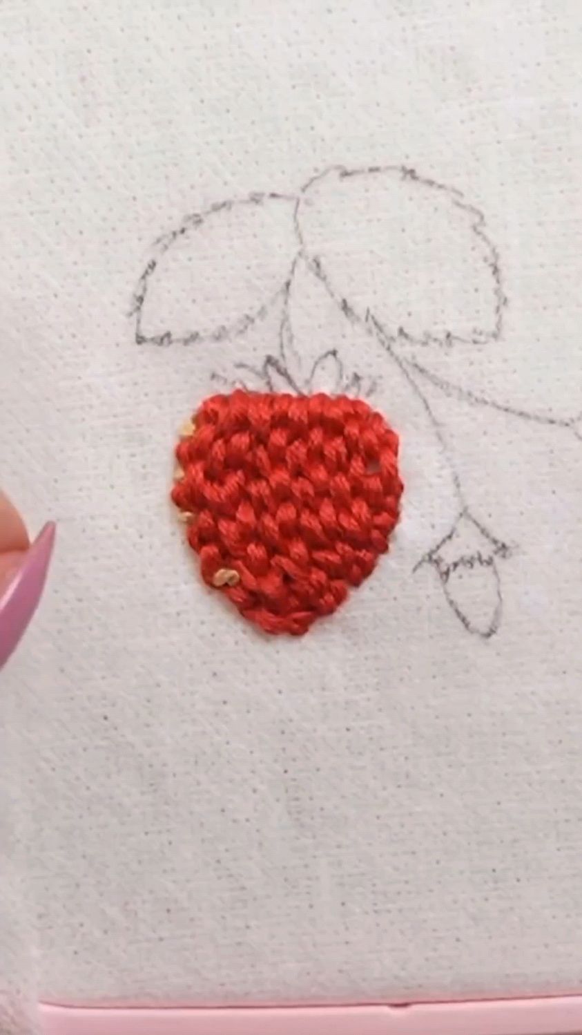 草莓立体绣法,喜欢的收藏