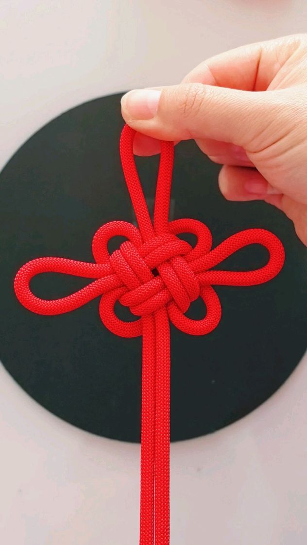 这样做你也能编出漂亮的中国结,快去试试吧!