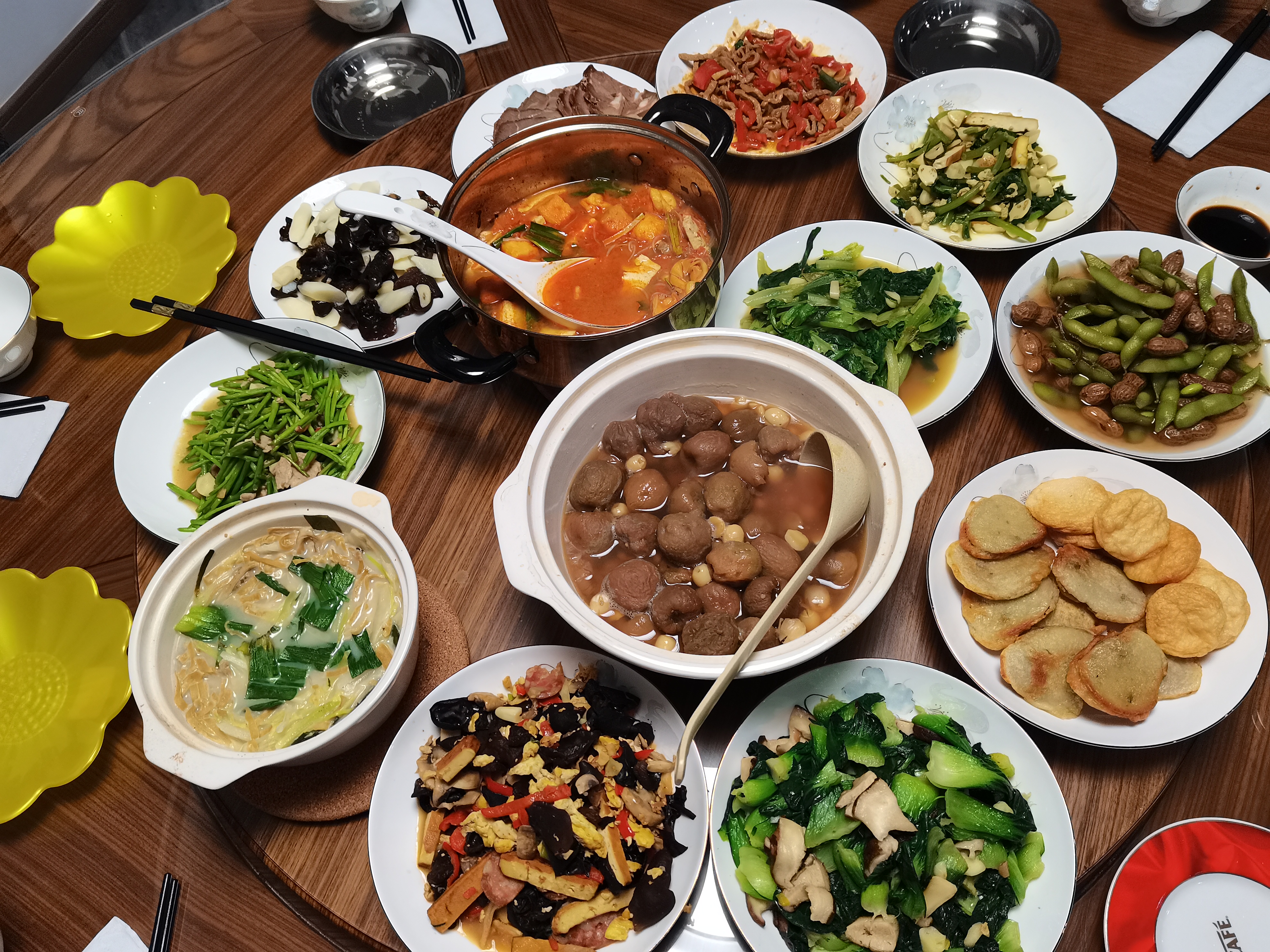 外孙女在视频里掰着手指头数天数,奶声奶气问"阿公阿婆哪天来呀?