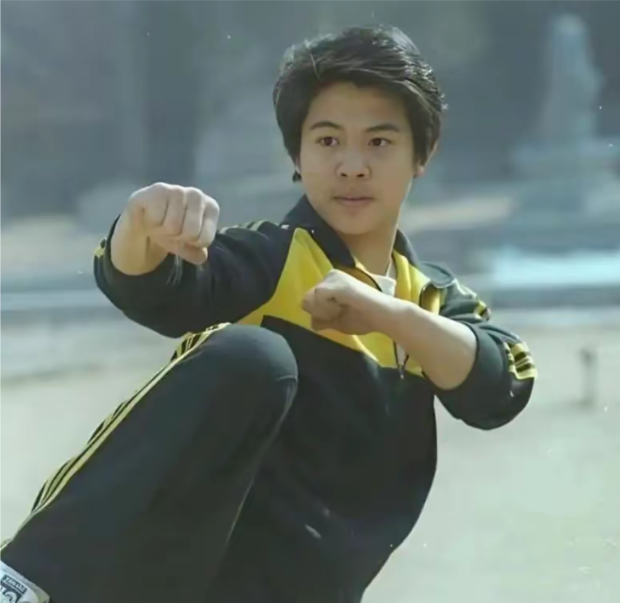 李连杰因甲状腺亢进症而备受折磨,看起来老态龙钟