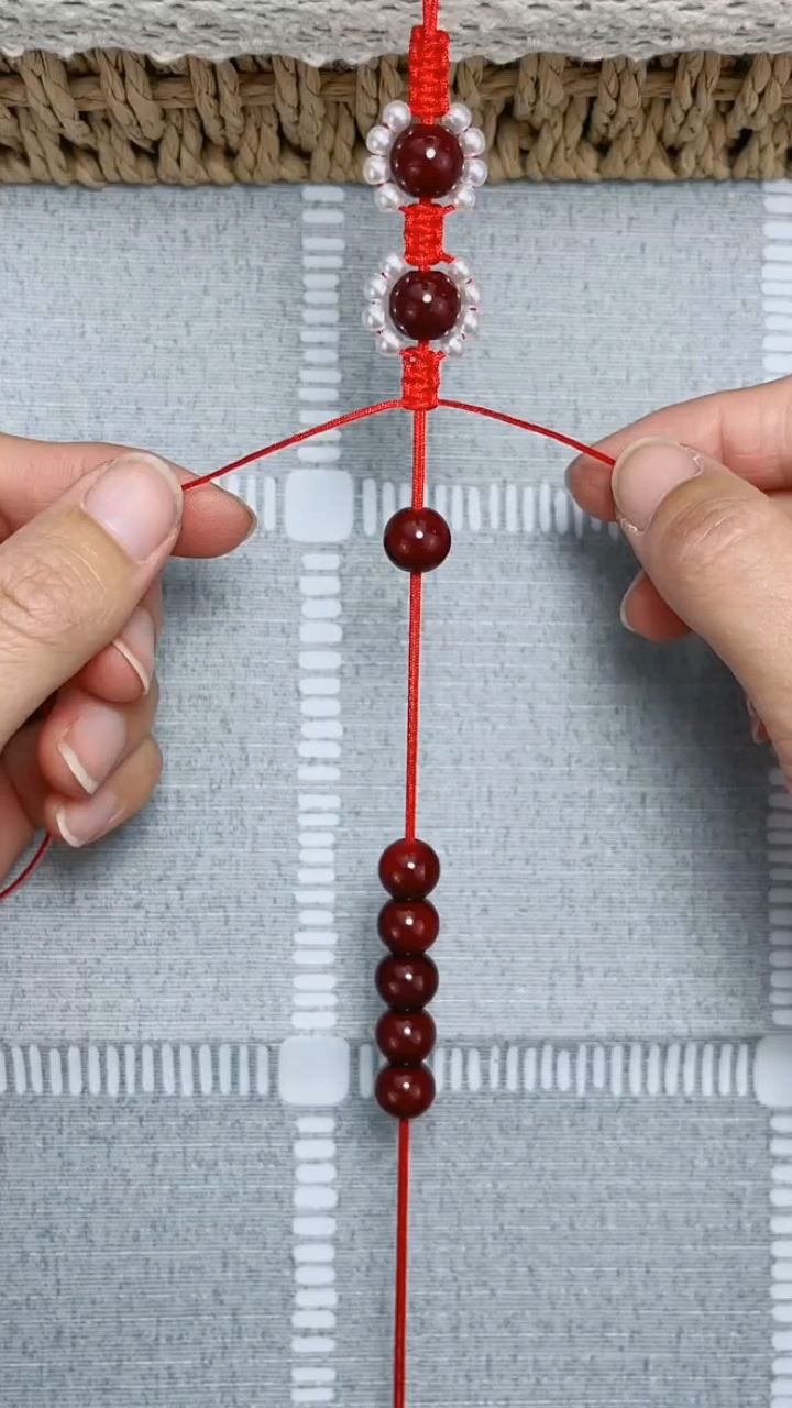 珠子手链编织教程