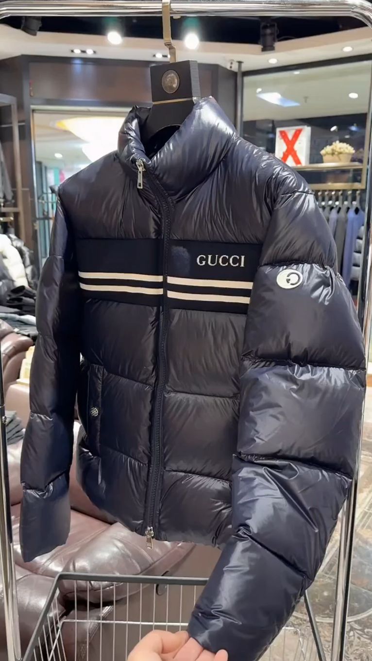 古驰秋冬通勤羽绒服外套