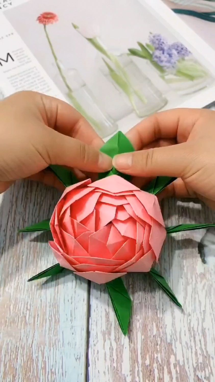 手工折莲花,喜欢的收藏学习吧