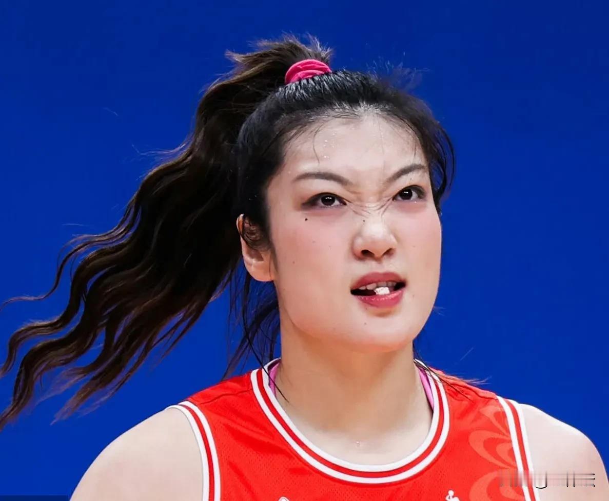 李梦李梦:四川女篮能赢任何队女篮周梦云李梦婷