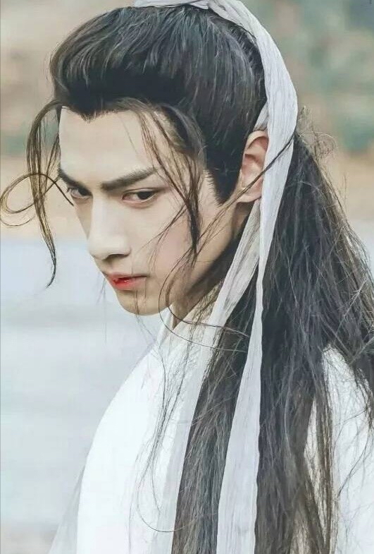 慕容冲趁势举兵成西燕威帝