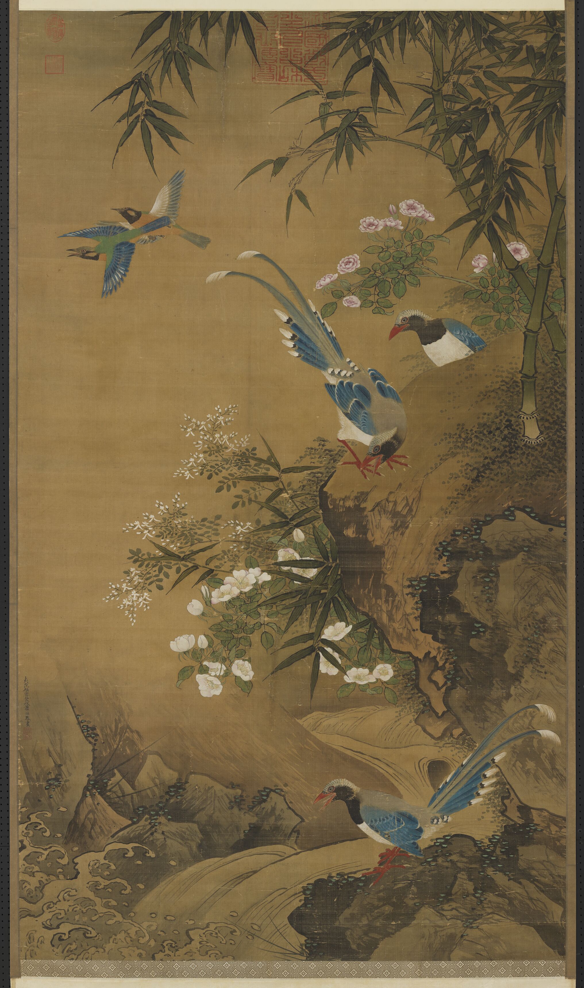 辽代 萧瀜《画花鸟》 立轴		绢本		设色		145x83厘米 画中山鹊野鸟,用