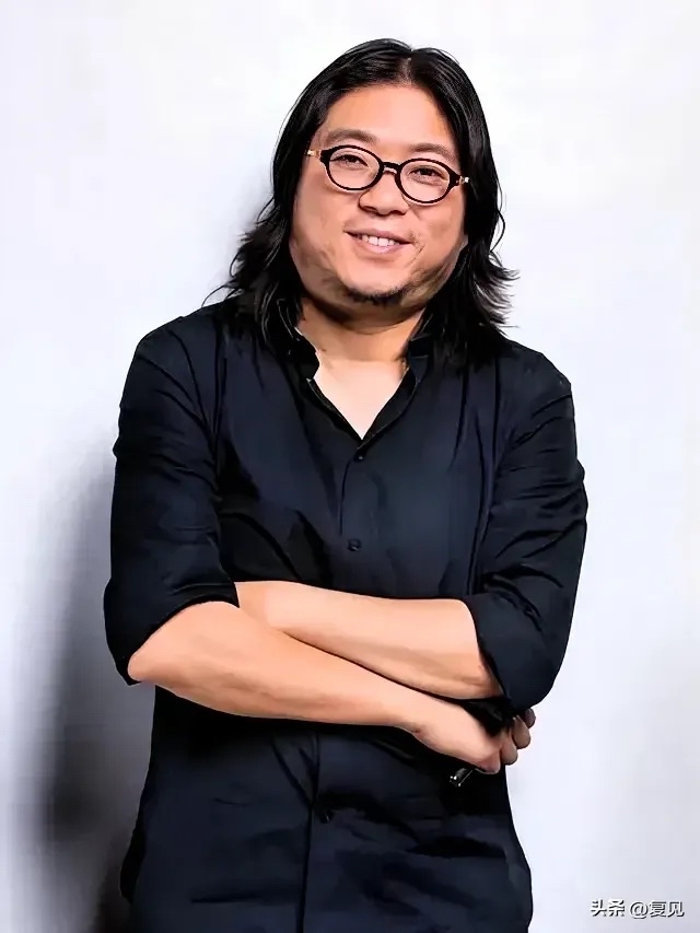 高晓松说,印度人很温和,也很诚心,你在他们的大街上几乎看不到警察