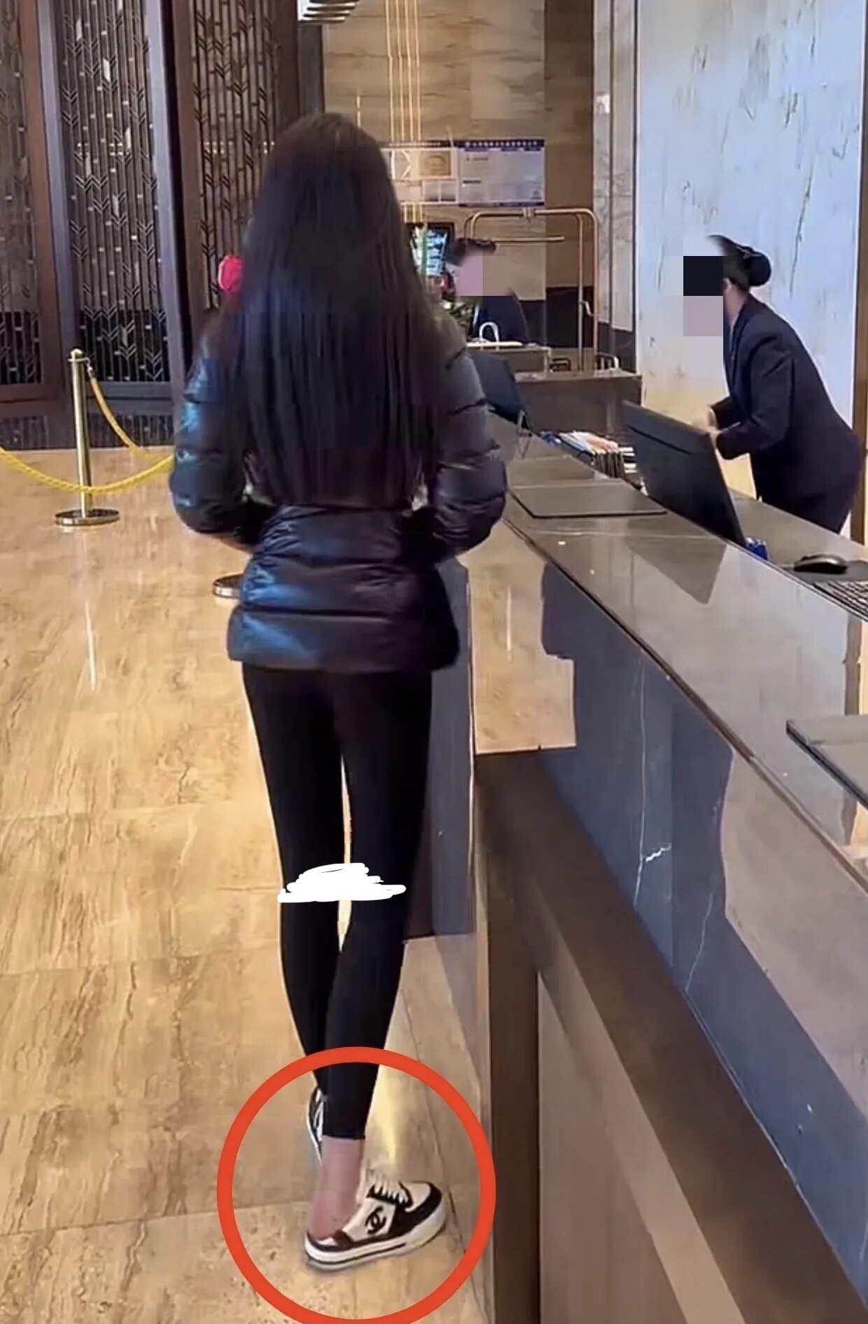 常言道: 寒从脚下起,只有脚上暖和身体才会暖和,脚上不暖和,上面穿