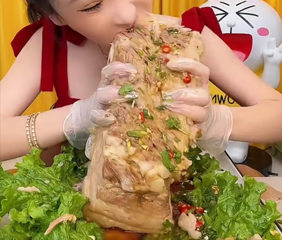 此等佳肴,尽显豪爽