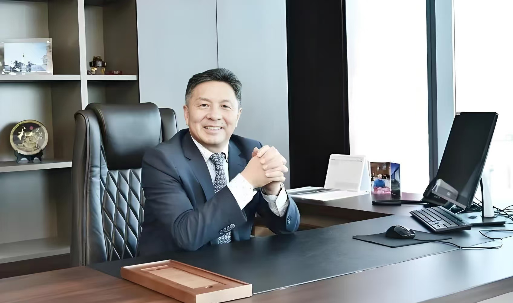 你随礼的,多数只是为了职场中年男人职场中年男士中年人职场浅深老板