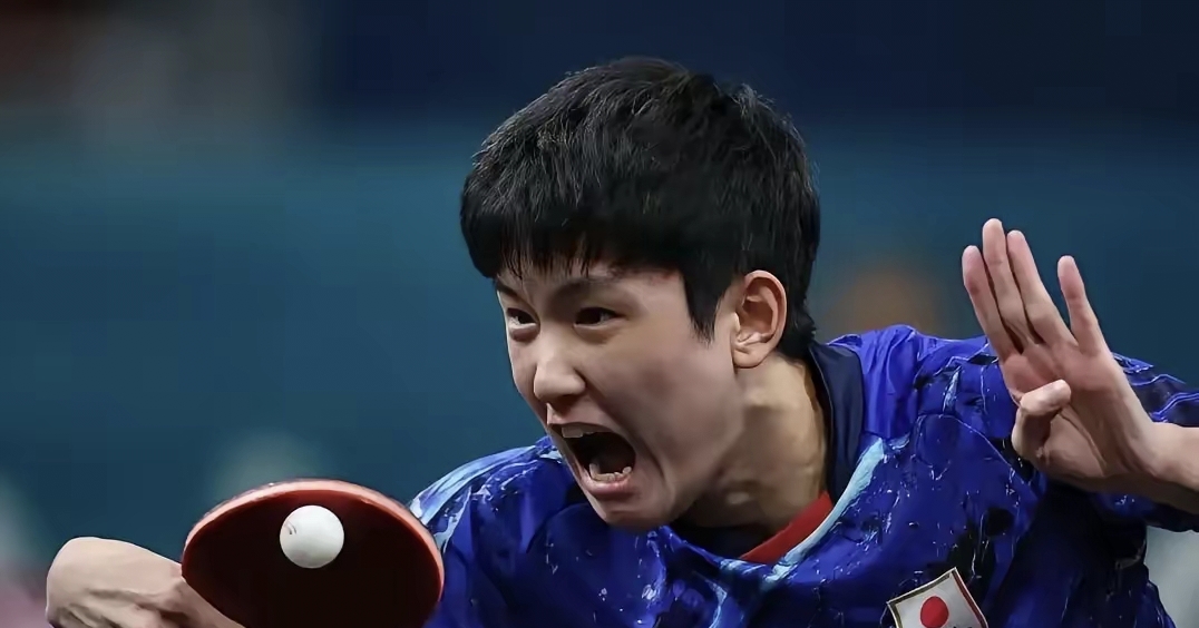 张本智和被万人厌,原因无非就这三点: 吼叫刺耳频繁:每赢一个球就大吼