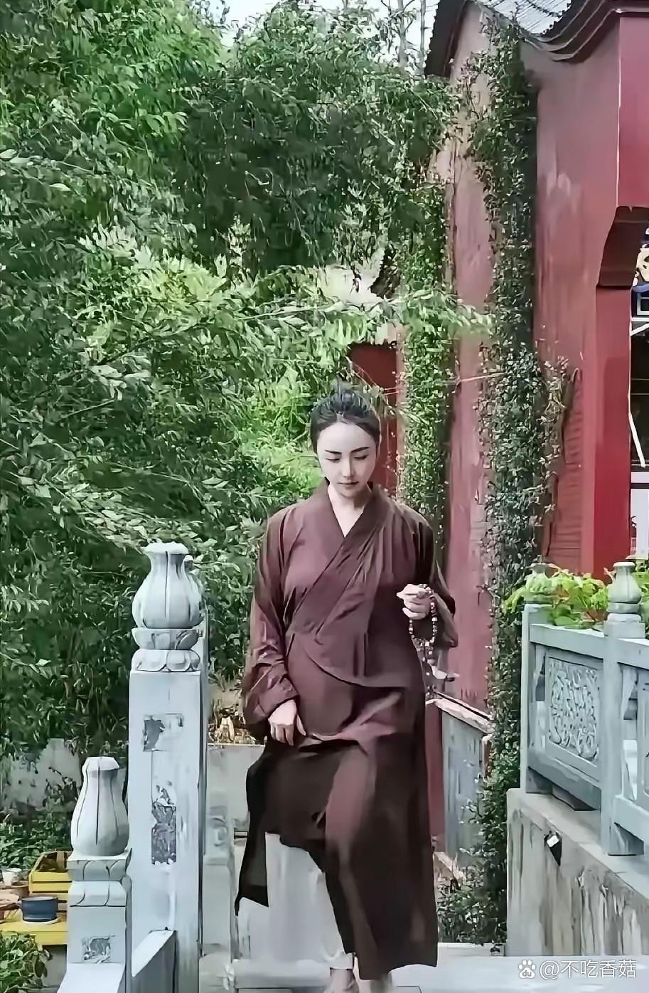 这方丈也顶不住啊