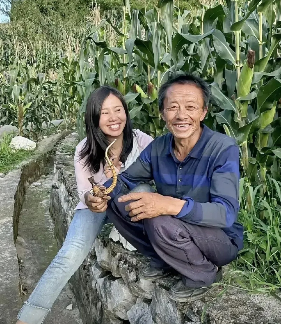 外婆生日会上杨妞花姐妹好多时候都像是在为了流量作秀