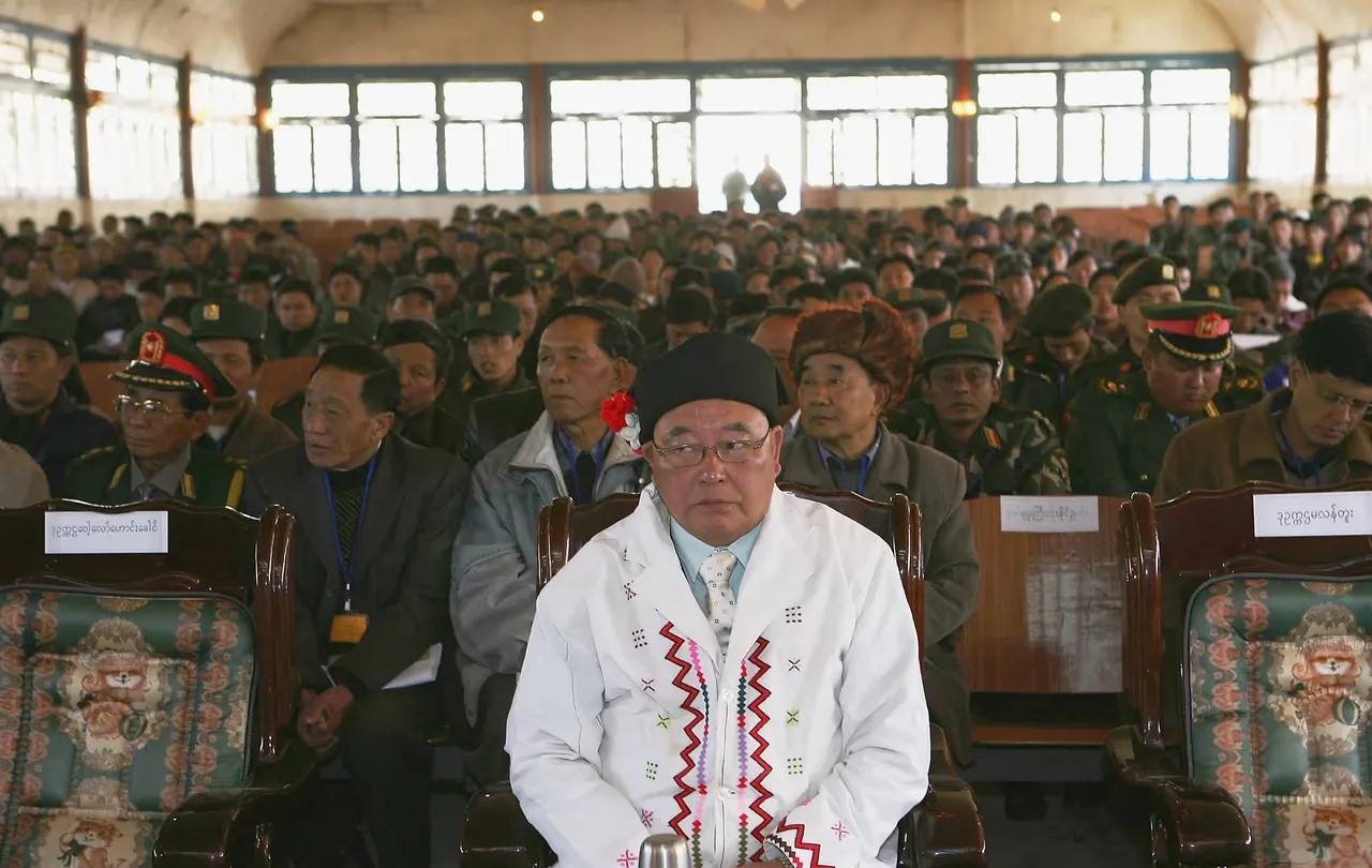 前缅共大将丁英,这么多年守着克钦邦的稀土矿卖到中国来,赚得盆满钵满