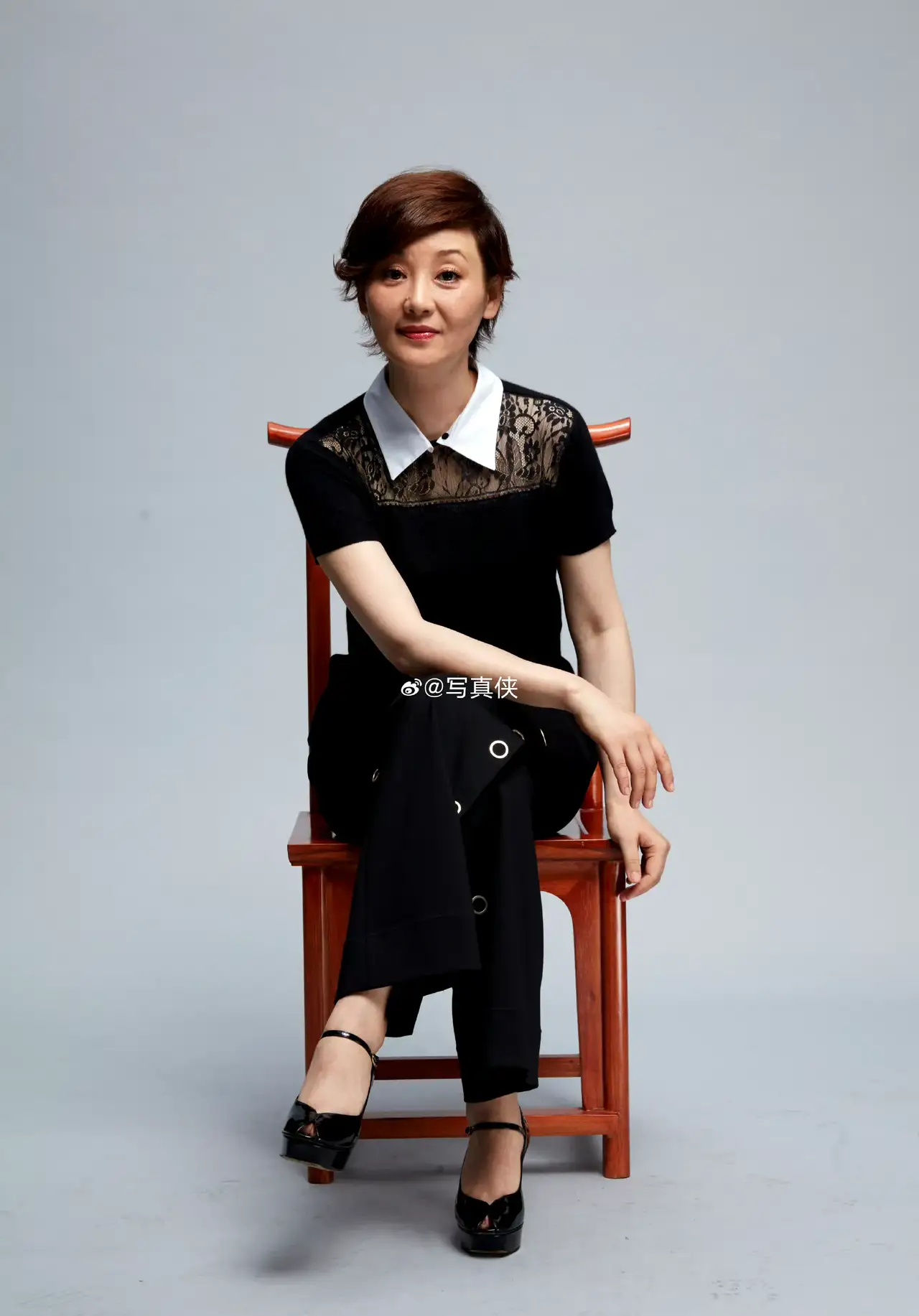 关键是自己还一辈子不生孩子,难道就不怕自身地位不稳吗?