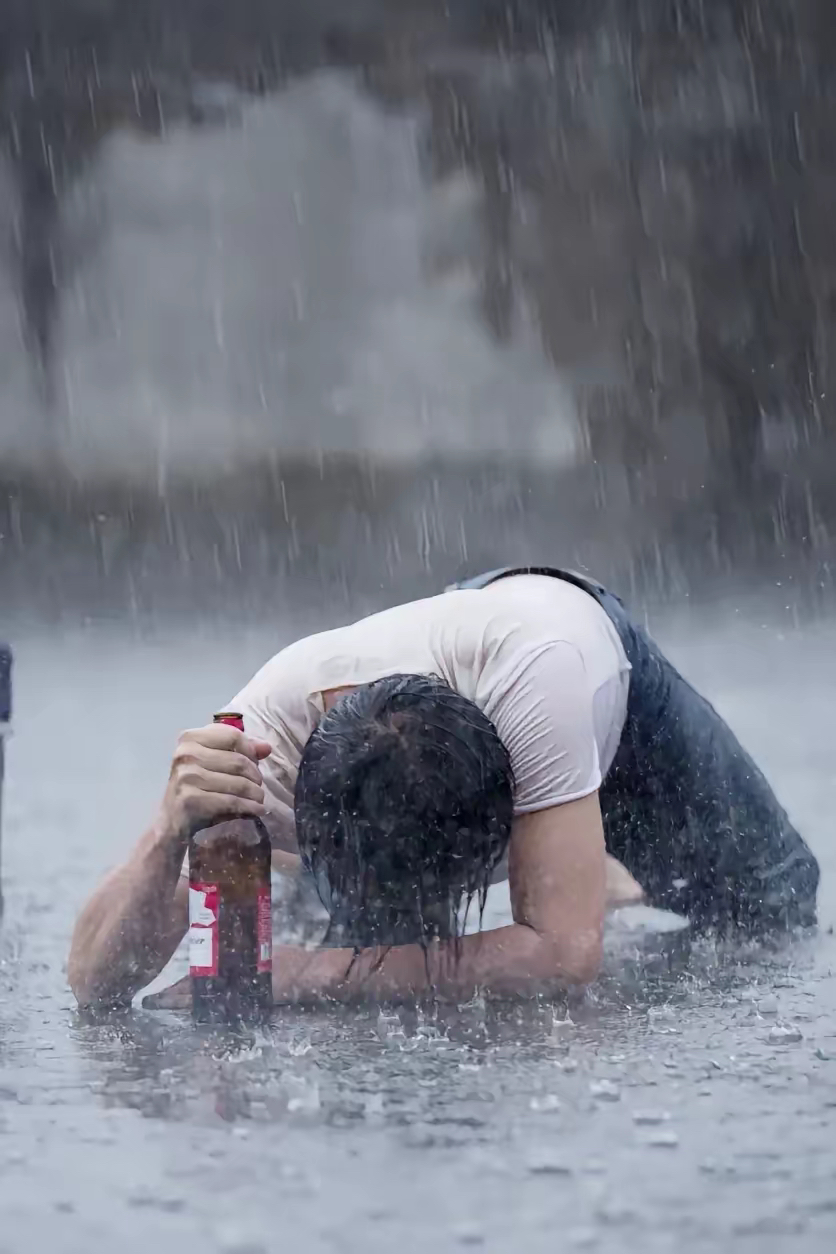 发现没有, 现在最难的不是大学生, 而是年龄在40岁以上的