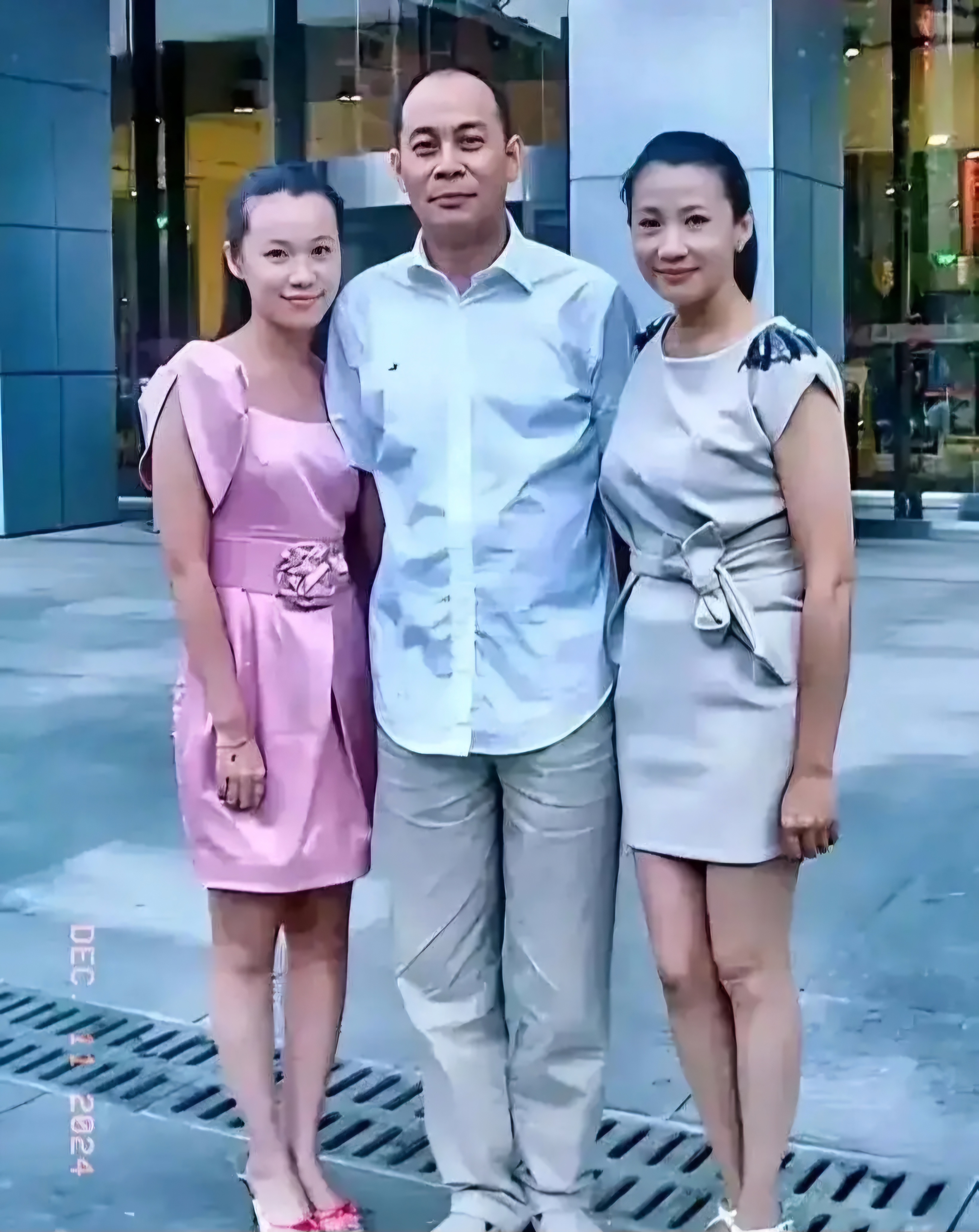 演员张光北老婆图片