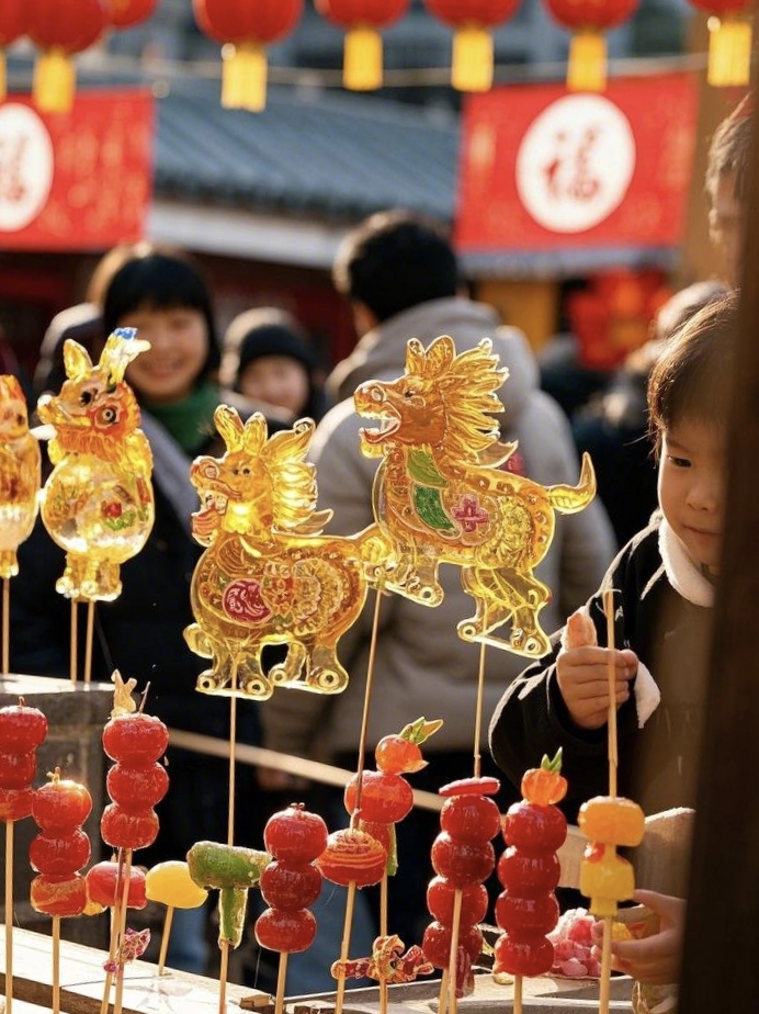 和孩子一起参与年俗活动,既能传承文化,又能创造美好回忆