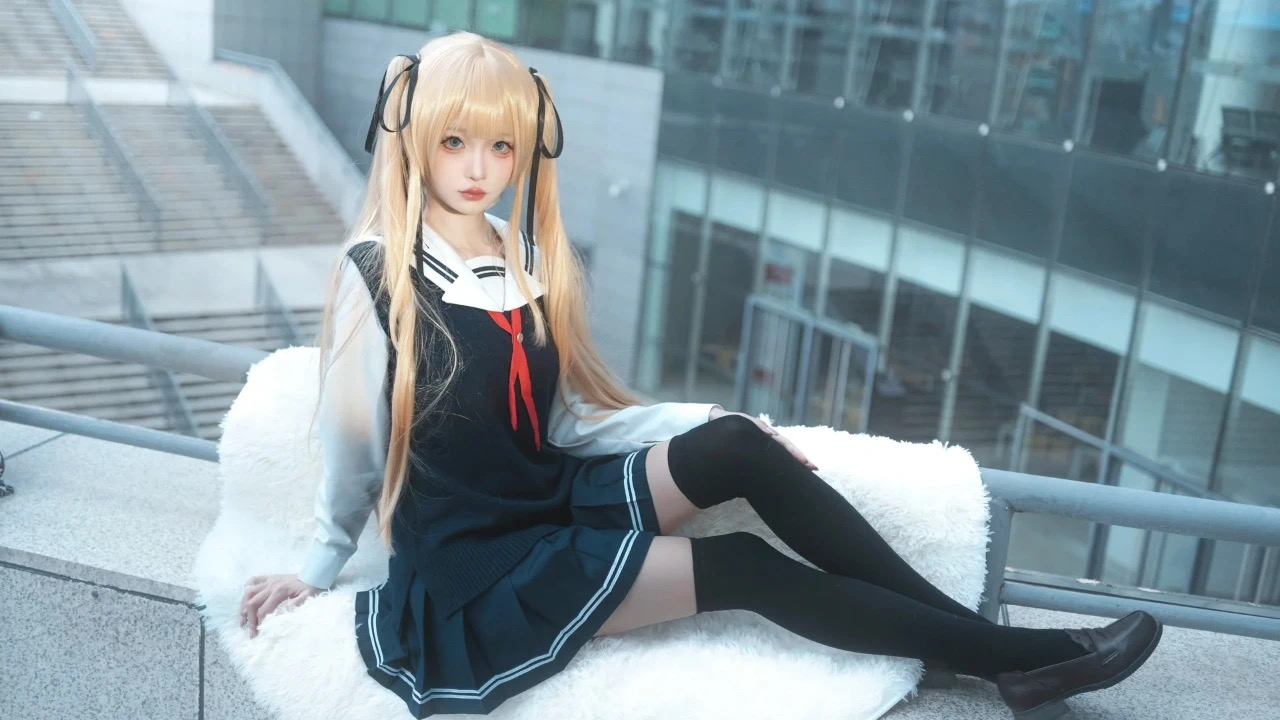 cos|jk小短裙|黑丝|金毛狮王|爱了爱了