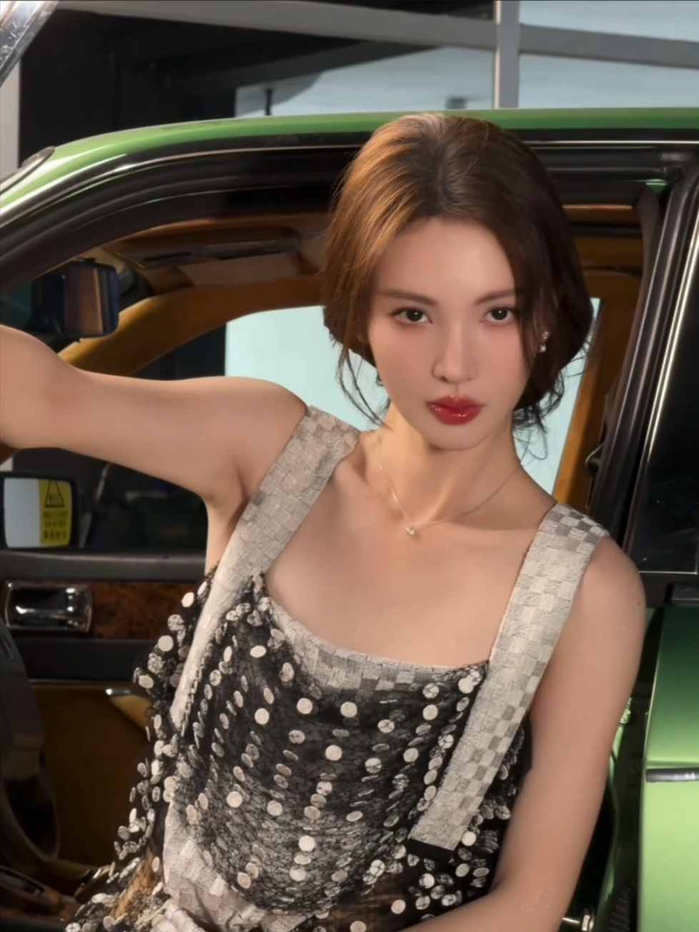 金晨 这是我今年最开心的一天# 金晨姐姐在综艺节目里乘坐热气窃谮