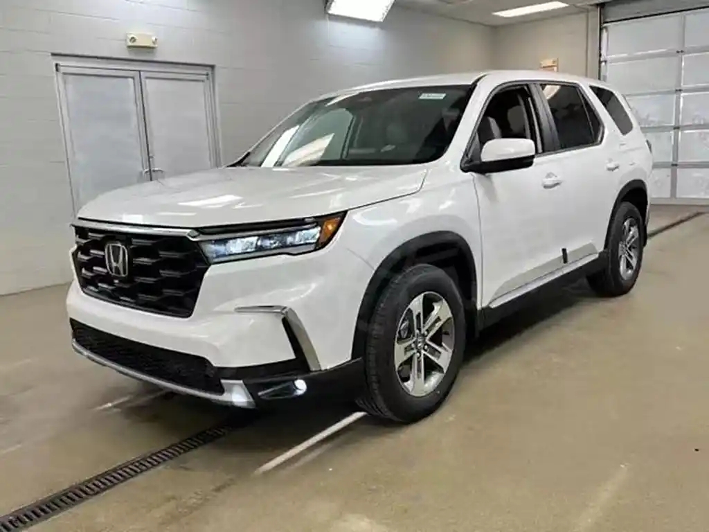 全新本田pilot七座suv曝光,7座大空间适合全家出行