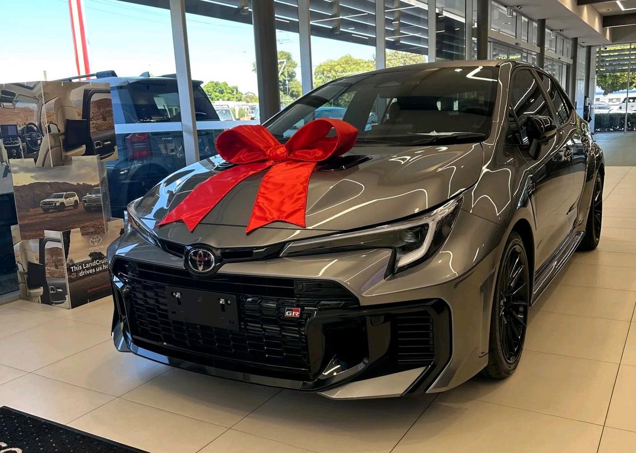 丰田卡罗拉"运动版"实车曝光,动感十足极具驾驶乐趣