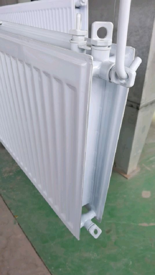 钢制板式暖气片