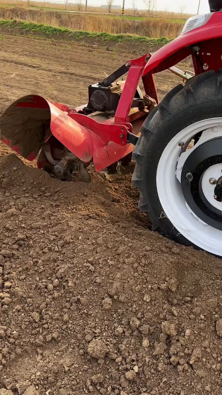 葡萄埋藤机,解放劳动力