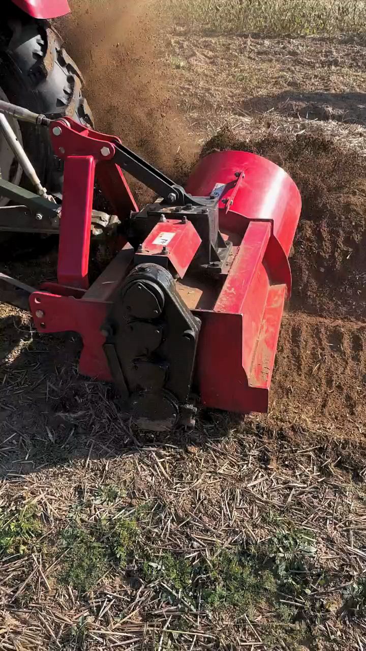 葡萄埋藤机,一侧培土机