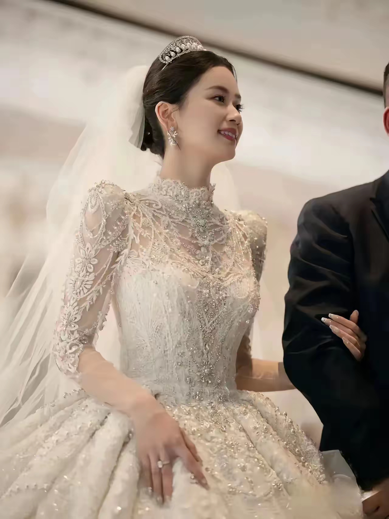 养女儿有啥用,养了二十多年,耗费了八九十万,研究