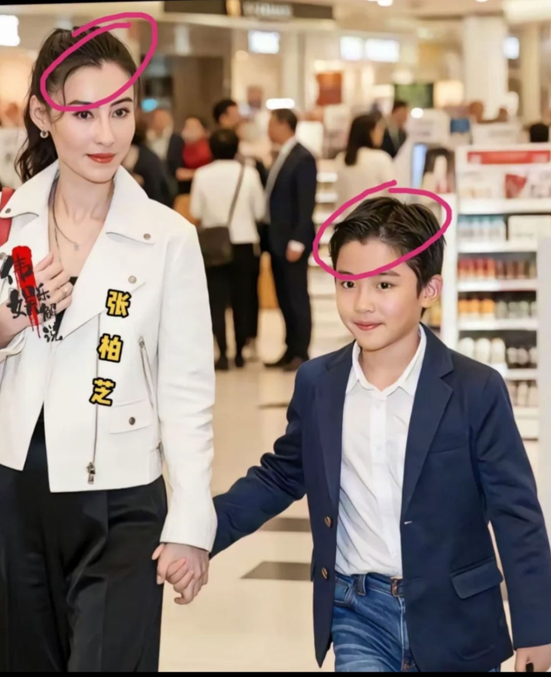 张柏芝三儿子小王子真帅,像不像那个人张柏芝好福气,生育三个儿子