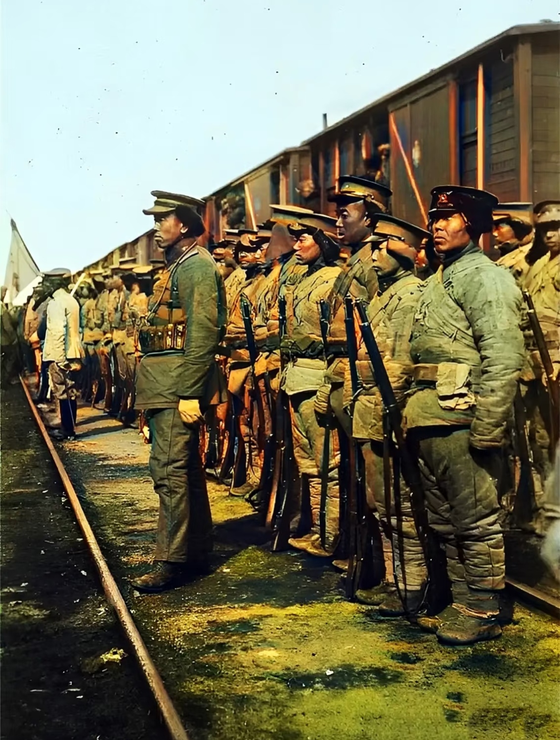 1917 年东北军迅速集结于铁路之畔