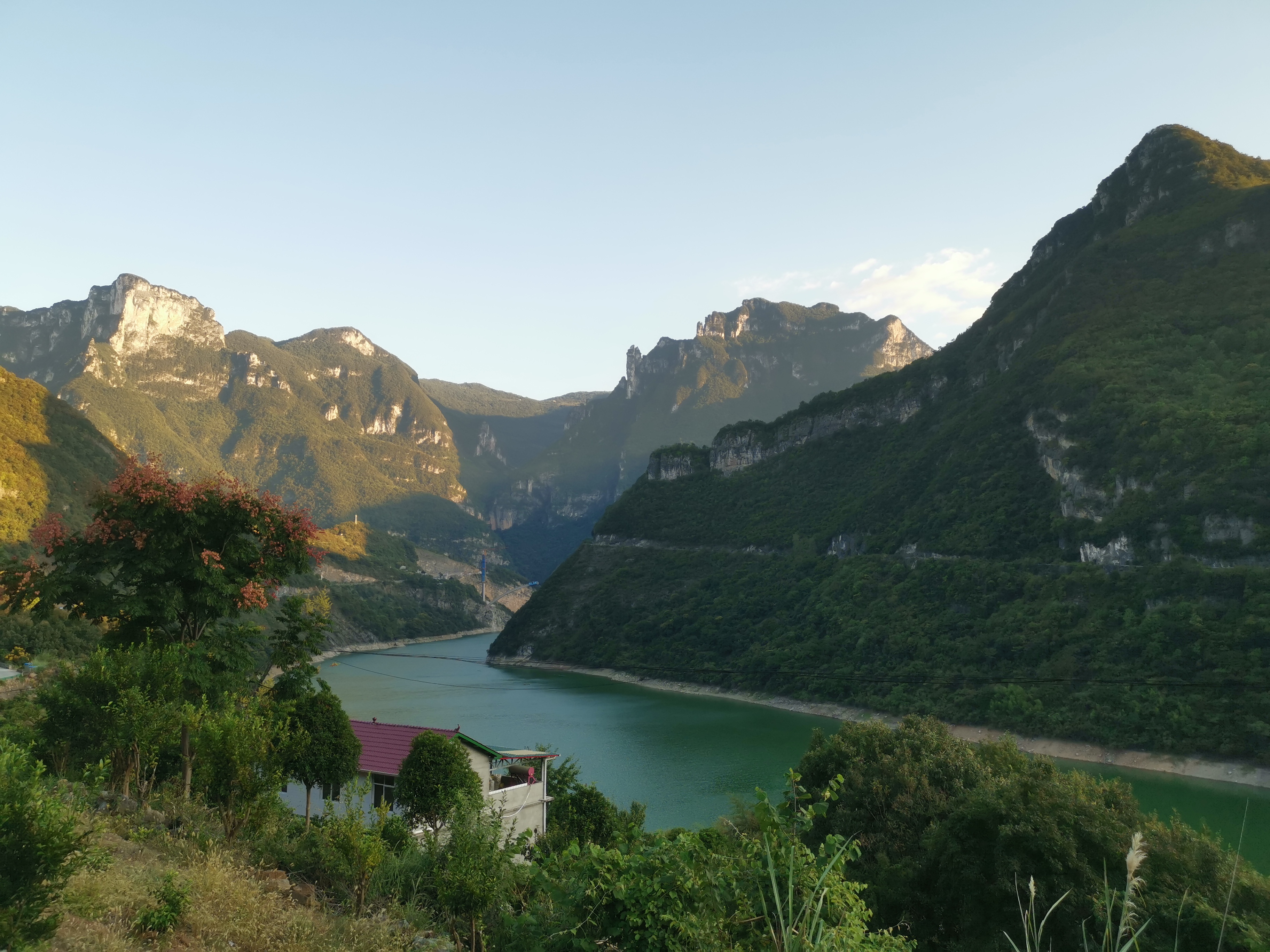 有人在钓鱼,桃瞬 风景图片资丘宜昌江景长阳渔峡口长阳资丘镇风景图片