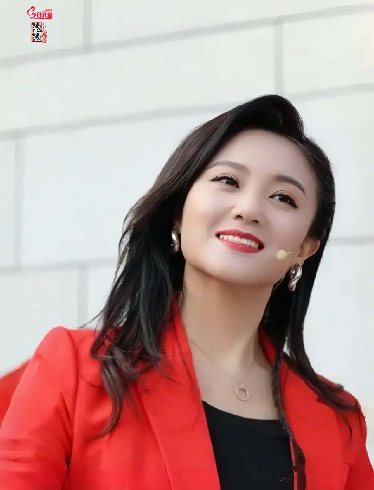 王小玮,你的美貌简直是太迷人了!