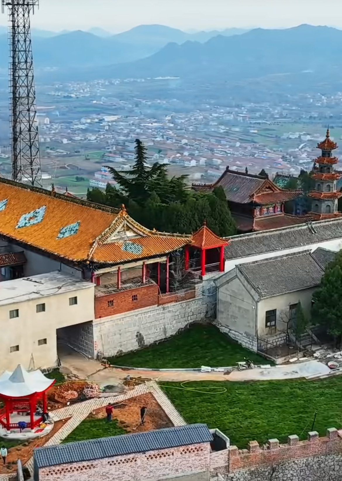 冬日时刻分享# 安阳也有个紫金山,紫金山上有个兴禅寺,它位于河南省