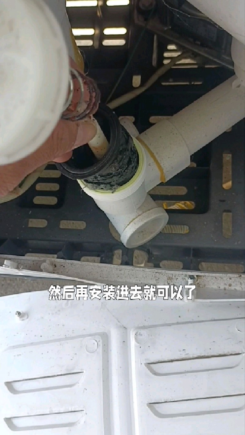 水管堵头安装过程图片