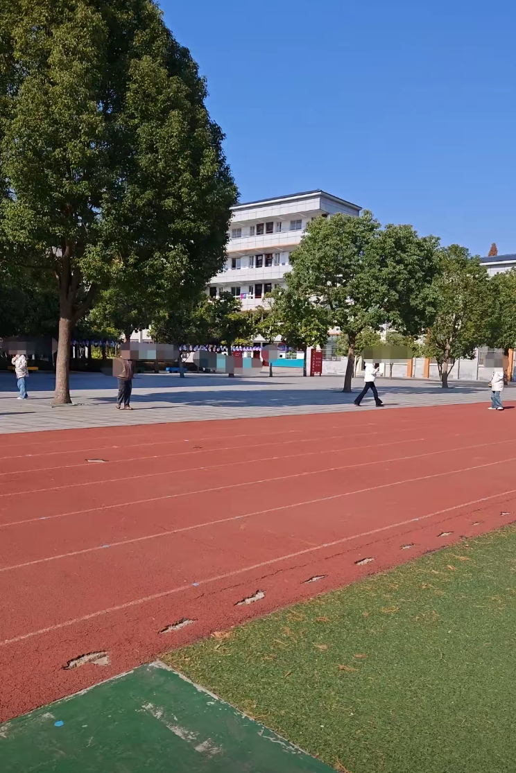 的老师名单公布出来,发在工作小学校园的早晨 图片浒山中学竖着的图片