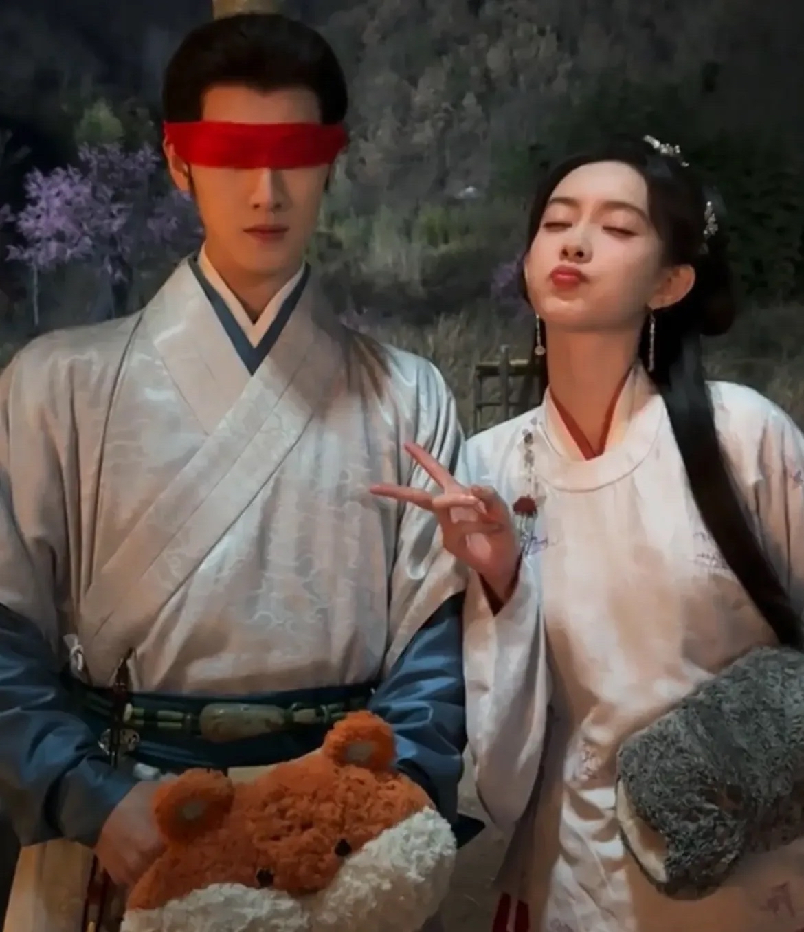孟子义说:"我觉得小林他除了第一世的造型,他第二世最好看的造型就是