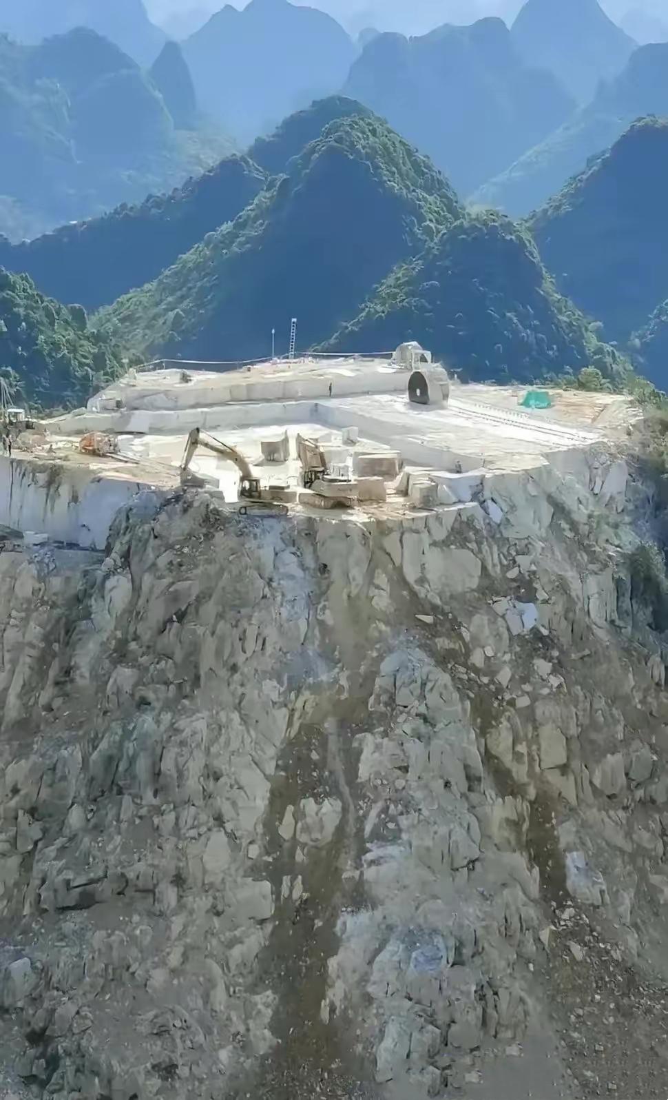 白云石矿，白云石矿价格