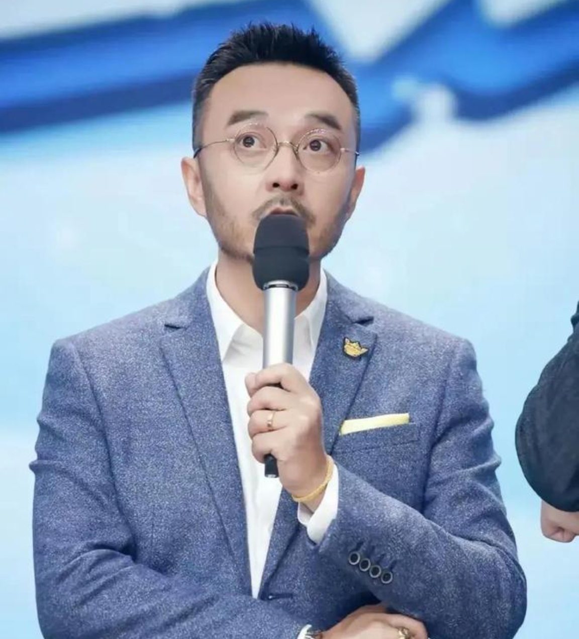 《偶像来了》作为一档备受瞩目的综艺节目,自第一季播出以来便引起了