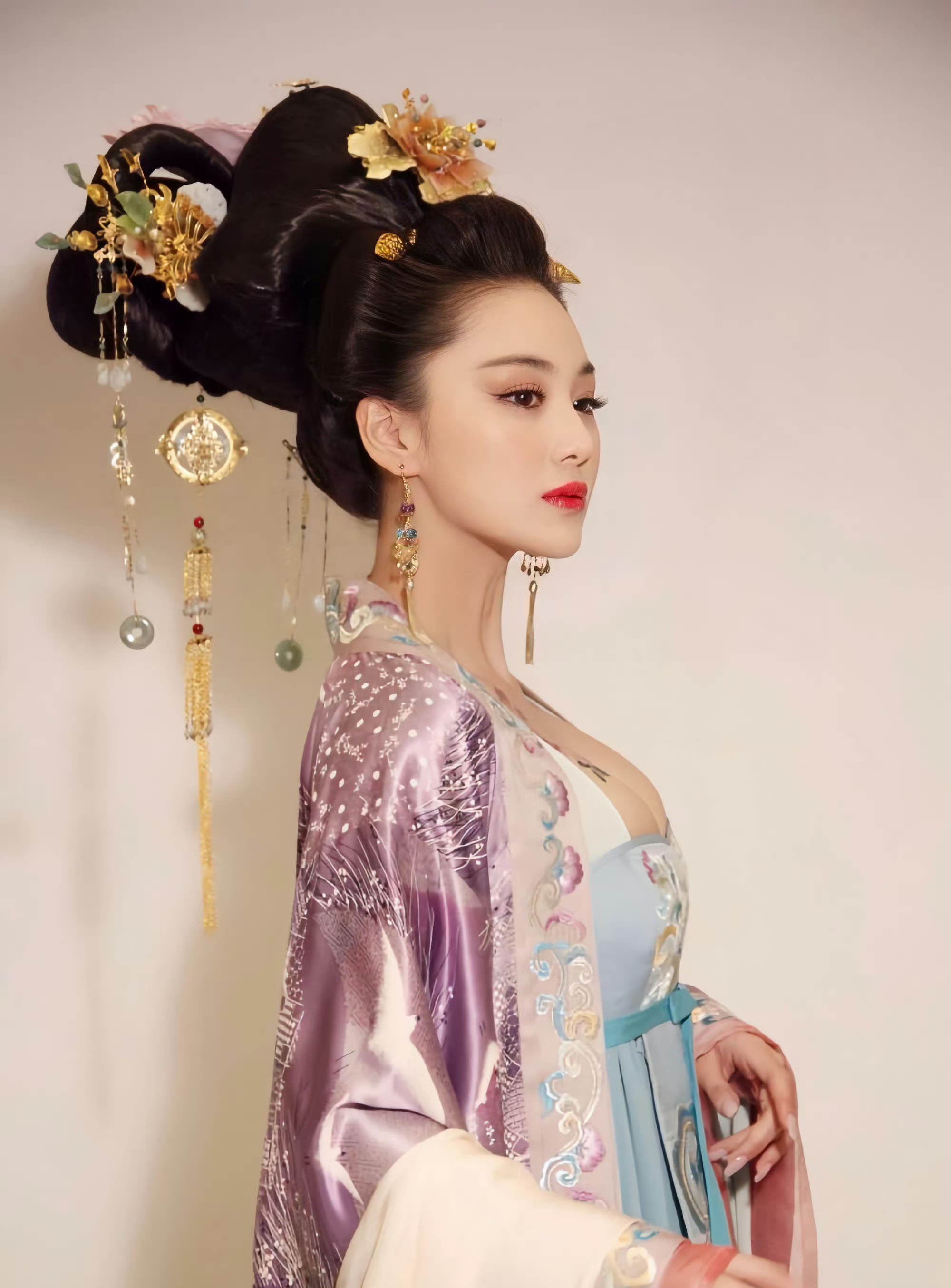 百家快评# 张馨予6年后再演古装,其实姐姐古装真的很美,尤其在∥滗