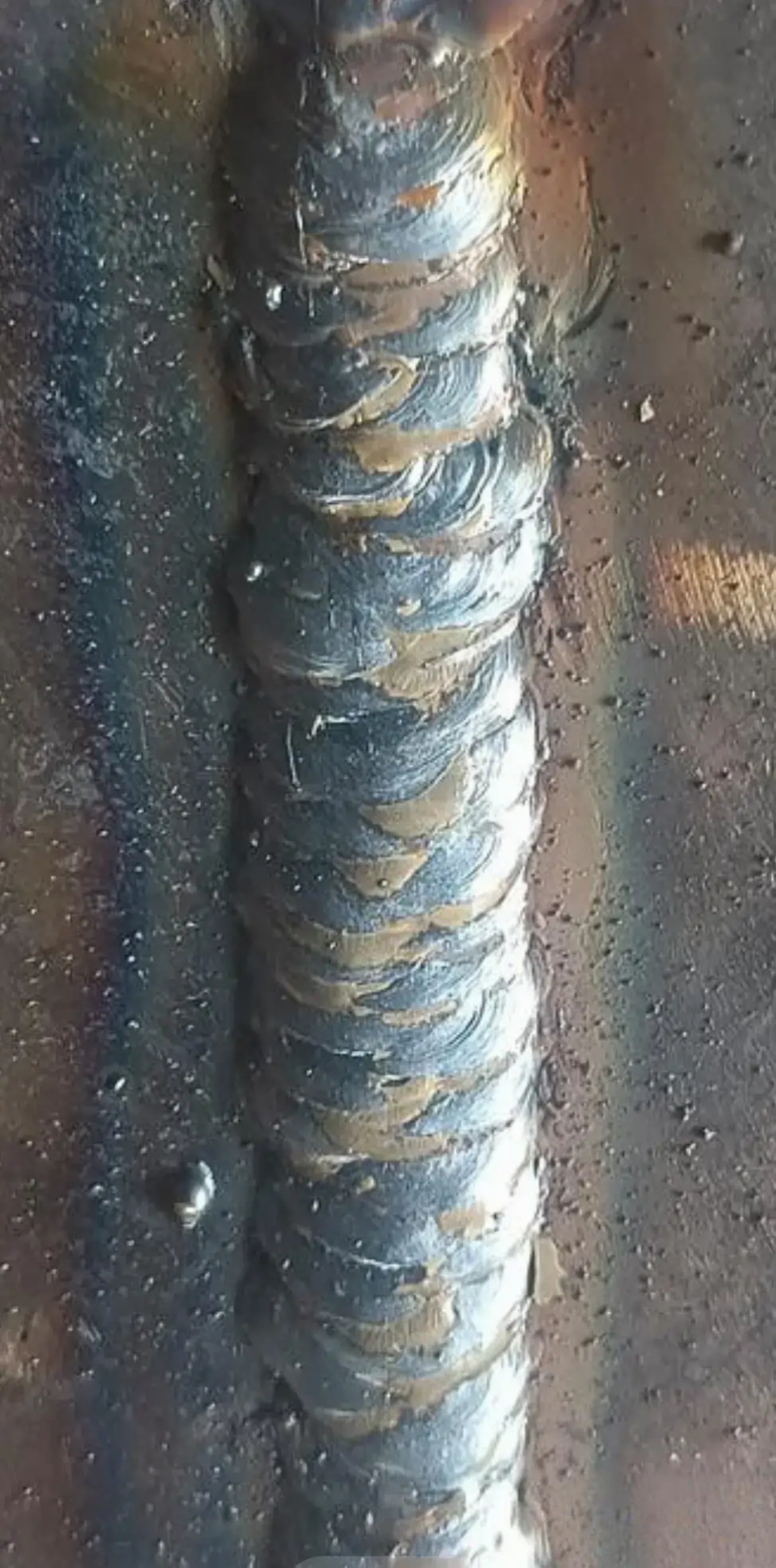 是不焊缝根部收缩图片龙鳞焊图片电焊龙鳞纹手把焊焊缝龙鳞焊接图片